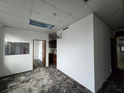 Manhattan House (D3), Office #490165821